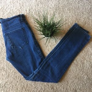 Old navy jeans The flirt